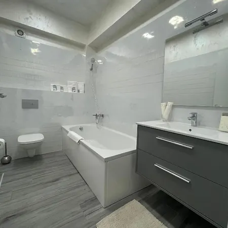 White Tower Aparthotel Mamaia Exterior photo