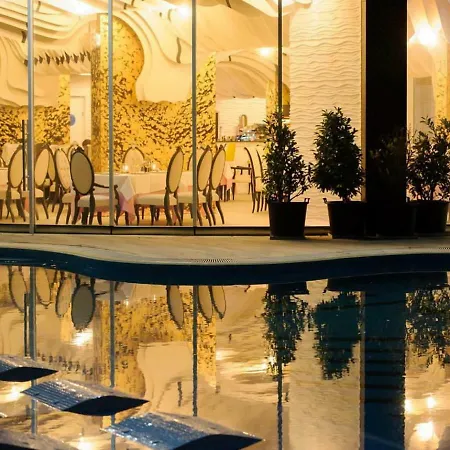 White Tower Aparthotel Mamaia Exterior photo